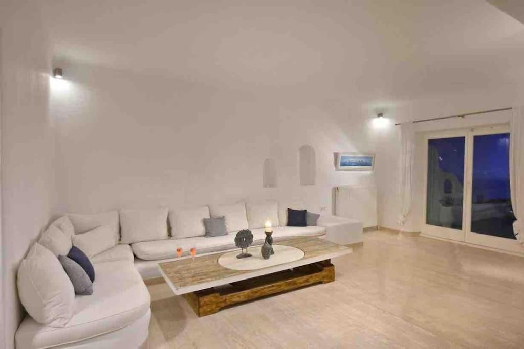 Navona Mykonos